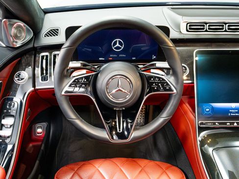 Used 2022 Mercedes-Benz S 580 4MATIC Sedan w/ AMG Line Package image 64