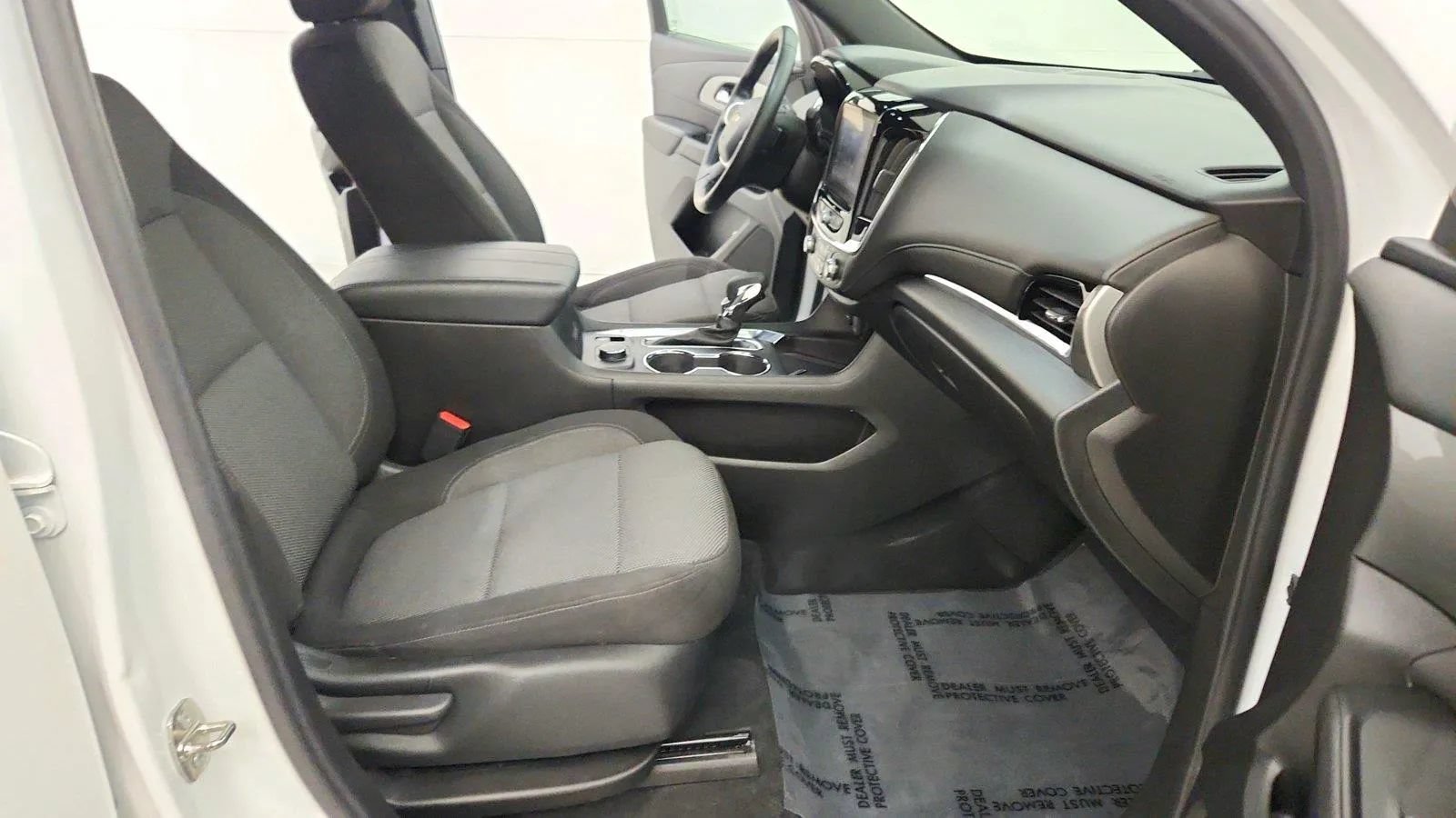Used 2023 Chevrolet Traverse LT FWD image 29