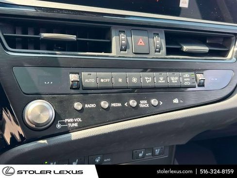 Used 2024 Lexus ES 350 w/ Premium Package FWD image 30