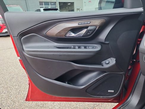 Used 2024 GMC Terrain Denali w/ Denali Premium Package image 18