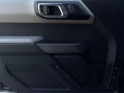 Used 2021 Ford Bronco Wildtrak image 21