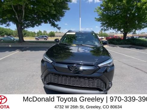 Used 2023 Toyota Corolla Cross AWD Hybrid w/ Convenience Package image 3