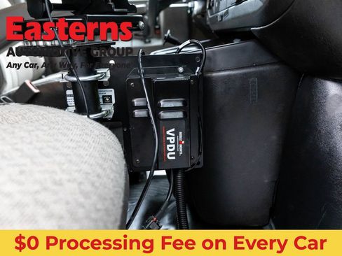 Used 2021 Chevrolet Express 2500 RWD image 21