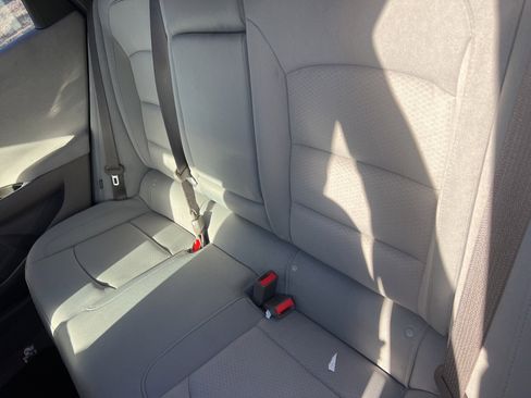 Used 2016 Chevrolet Malibu Hybrid image 14