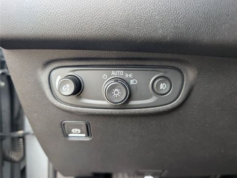 Used 2024 GMC Terrain SLT AWD/4WD image 28