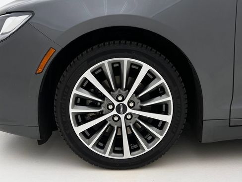 Used 2020 Lincoln MKZ AWD image 31