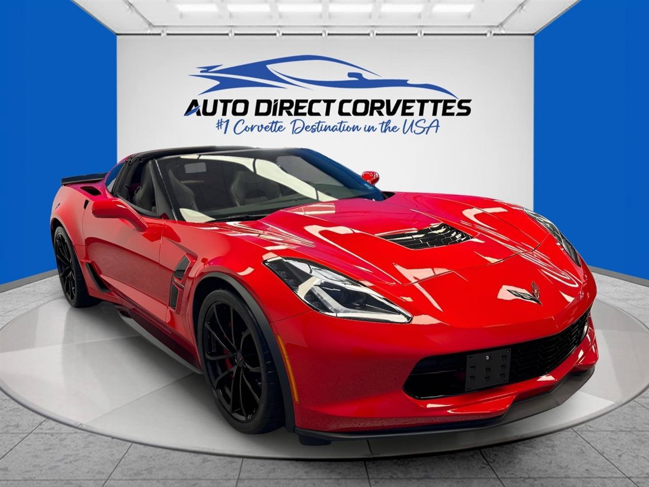 Used 2019 Chevrolet Corvette Grand Sport w/ Carbon Flash Badge Package RWD image 3
