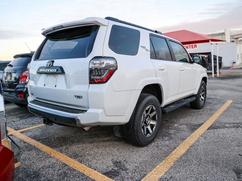 Used 2019 Toyota 4Runner TRD Off-Road image 8