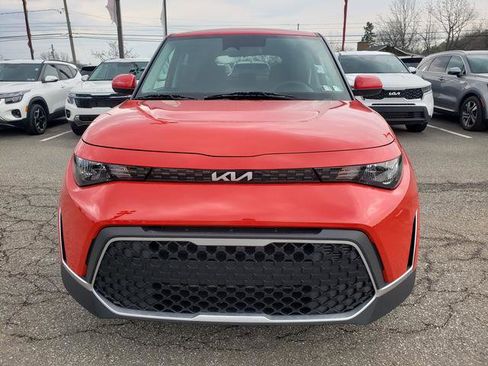 Certified 2023 Kia Soul LX w/ LX Technology Package FWD image 10