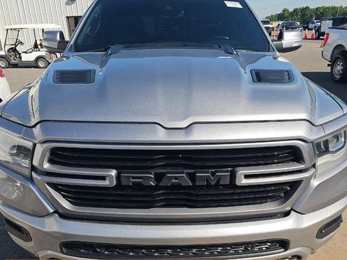 Used 2022 RAM 1500 Laramie AWD/4WD image 3