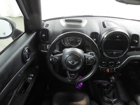Used 2017 MINI Cooper Countryman S image 10