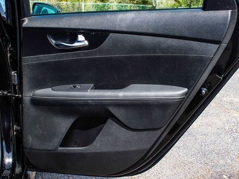 Used 2023 Kia Forte GT-Line w/ GT-Line Technology Package image 12