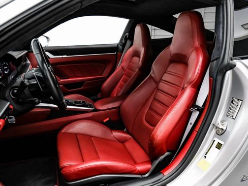 Used 2021 Porsche 911 Turbo S image 42