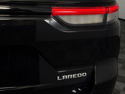 Certified 2025 Jeep Grand Cherokee Laredo X RWD image 13