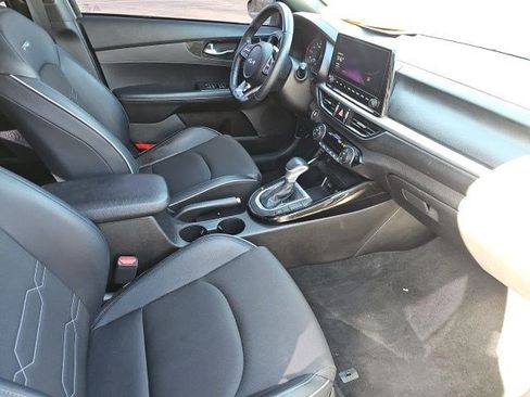 Used 2023 Kia Forte GT-Line FWD image 11