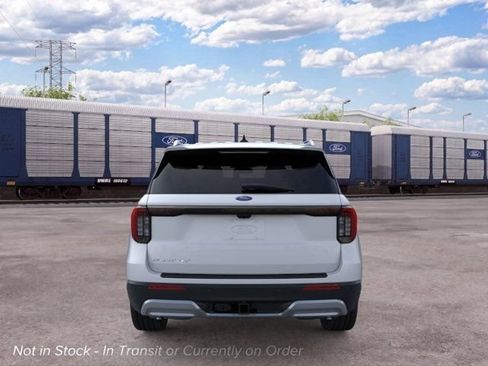 New 2026 Ford Explorer Platinum RWD image 5