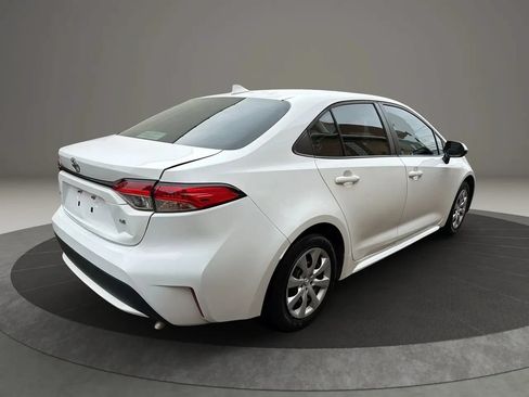 Used 2022 Toyota Corolla LE FWD image 5