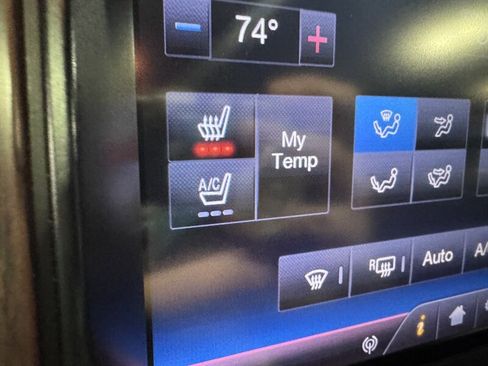 Used 2013 Ford F150 Lariat w/ Luxury Equipment Group image 24