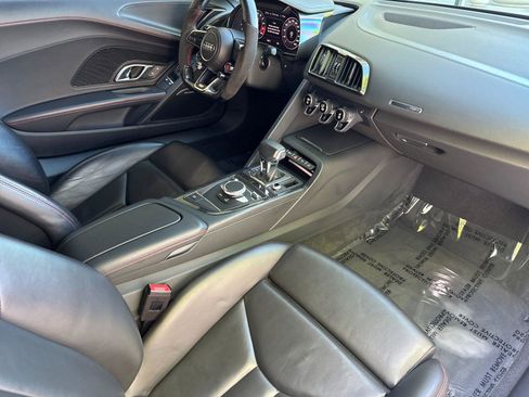 Used 2022 Audi R8 V10 w/ Premium Package RWD image 14