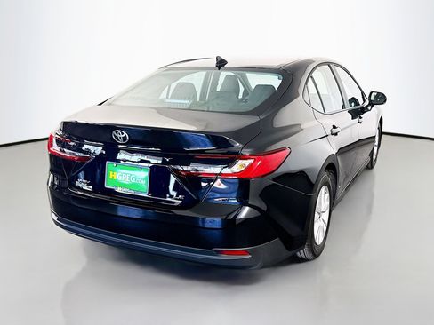Used 2026 Toyota Camry LE image 10