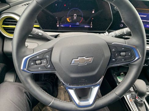 Used 2024 Chevrolet Trax ACTIV w/ Driver Confidence Package FWD image 14