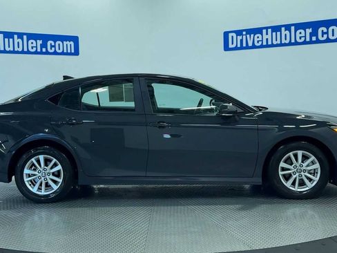 Used 2025 Toyota Camry LE w/ Convenience Package FWD image 9