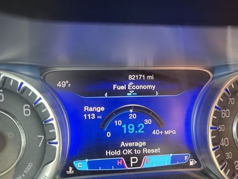 Used 2015 Chrysler 200 C w/ Navigation & Sound Group I image 9