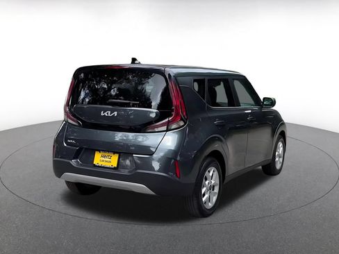 Used 2025 Kia Soul LX w/ LX Technology Package FWD image 14