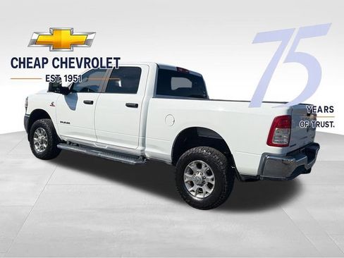 Used 2024 RAM 2500 Big Horn w/ Off Road Package AWD/4WD image 3