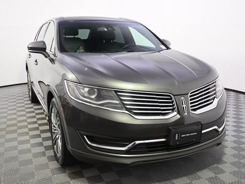 Used 2017 Lincoln MKX Reserve w/ Lincoln MKX Climate Package AWD/4WD image 9