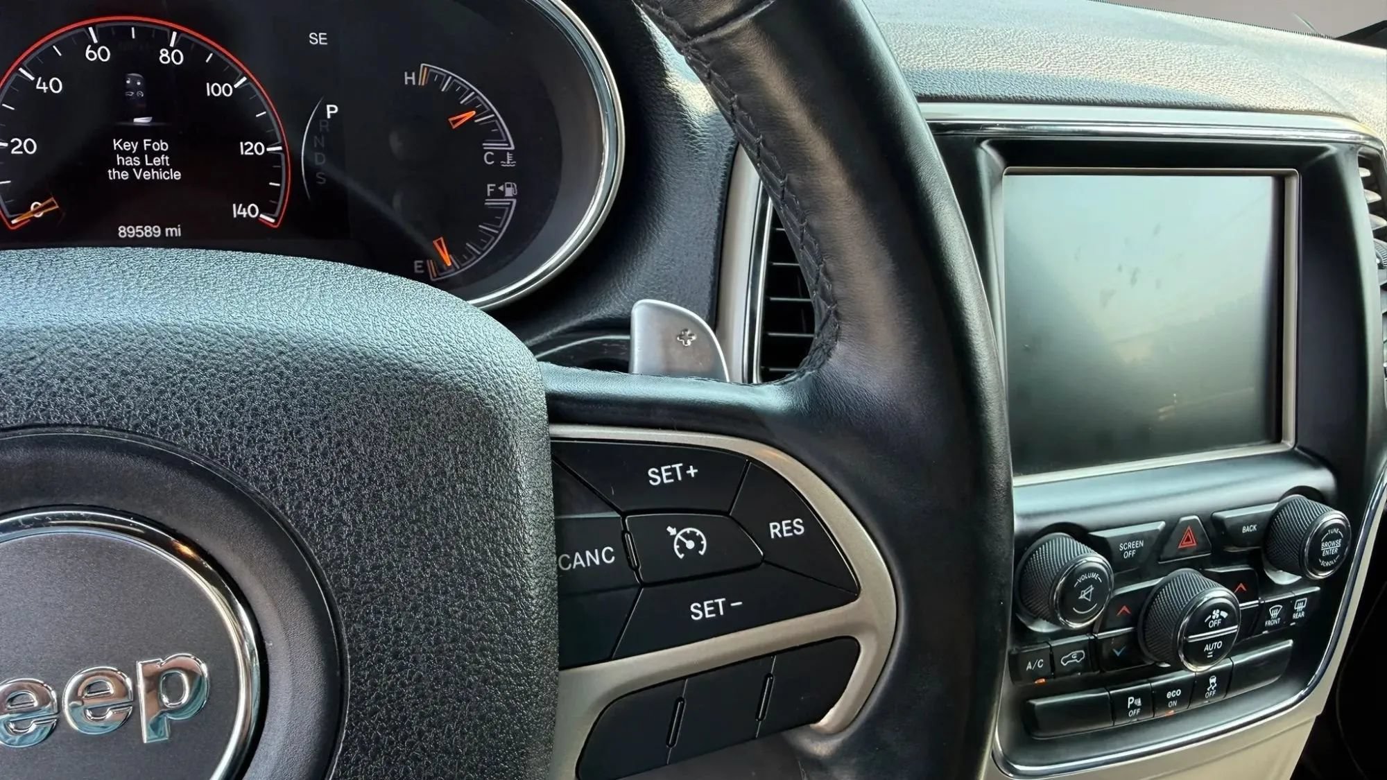 Used 2014 Jeep Grand Cherokee Limited AWD/4WD image 17