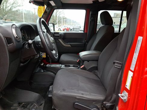 Used 2015 Jeep Wrangler Unlimited Sport w/ Quick Order Package 24S image 13