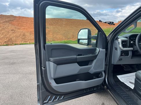 New 2026 Ford F350 XLT w/ 360-Degree Camera Package image 14