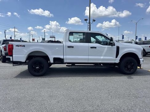 New 2026 Ford F250 XL w/ STX Appearance Package AWD/4WD image 4
