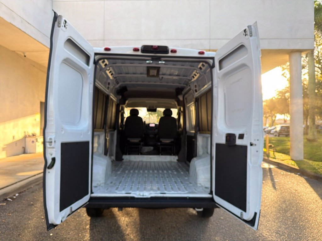 Used 2025 RAM ProMaster 2500 w/ Convenience Group FWD image 32