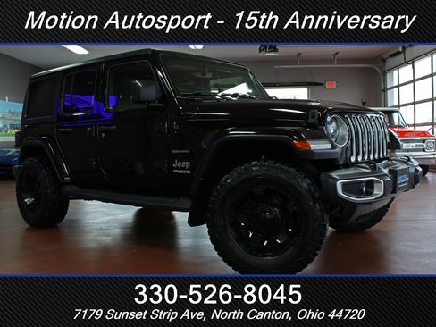 Used 2018 Jeep Wrangler Unlimited Sahara w/ Uconnect 4C Nav & Sound Group AWD/4WD image 2