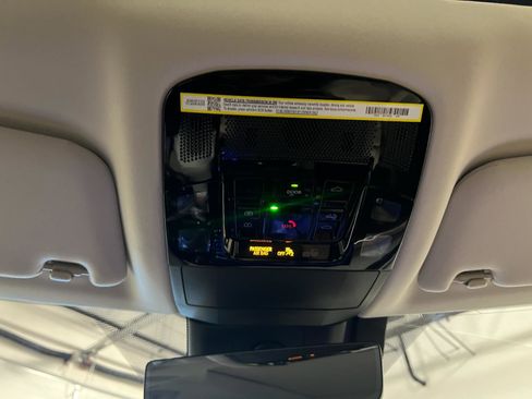 Used 2026 Lexus RX 450h AWD w/ Convenience Package image 21