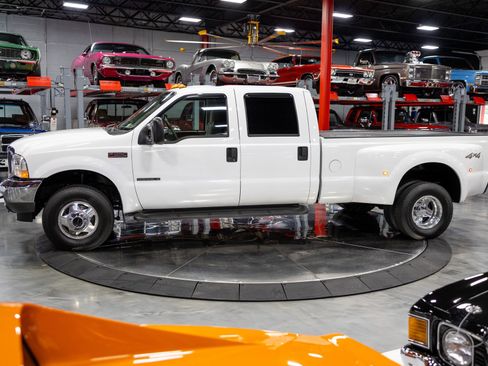 Used 2002 Ford F350 Lariat image 8