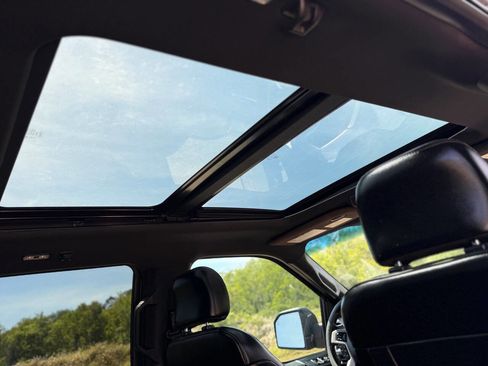 Used 2015 Ford F150 Lariat image 11