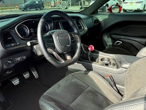 Used 2020 Dodge Challenger R/T Scat Pack RWD image 11
