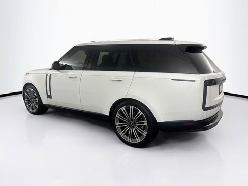 Certified 2024 Land Rover Range Rover SE image 7