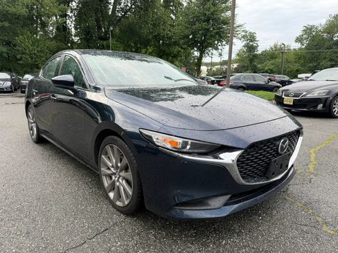 Used 2021 MAZDA MAZDA3 s FWD image 3