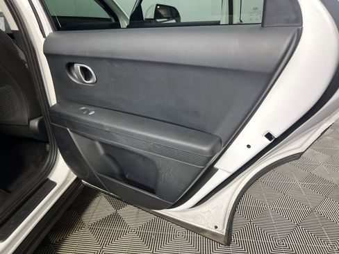 Used 2022 Hyundai Ioniq 5 SE image 30