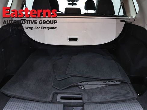Used 2023 Nissan Rogue S AWD/4WD image 9