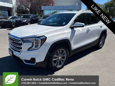 Used 2024 GMC Terrain SLT AWD/4WD image 1