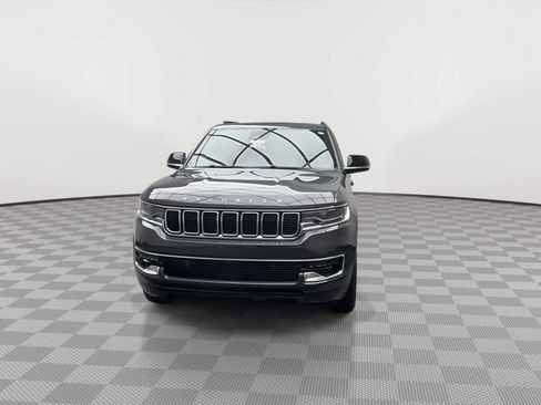 Used 2023 Jeep Wagoneer 4WD w/ Premium Group I image 38