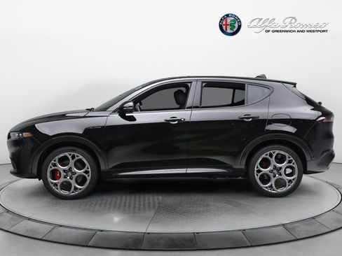Used 2024 Alfa Romeo Tonale Veloce AWD/4WD image 3