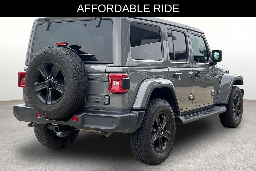 Used 2021 Jeep Wrangler Unlimited Sahara AWD/4WD image 2