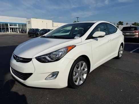 Used 2013 Hyundai Elantra Limited w/ Technology Pkg FWD image 3