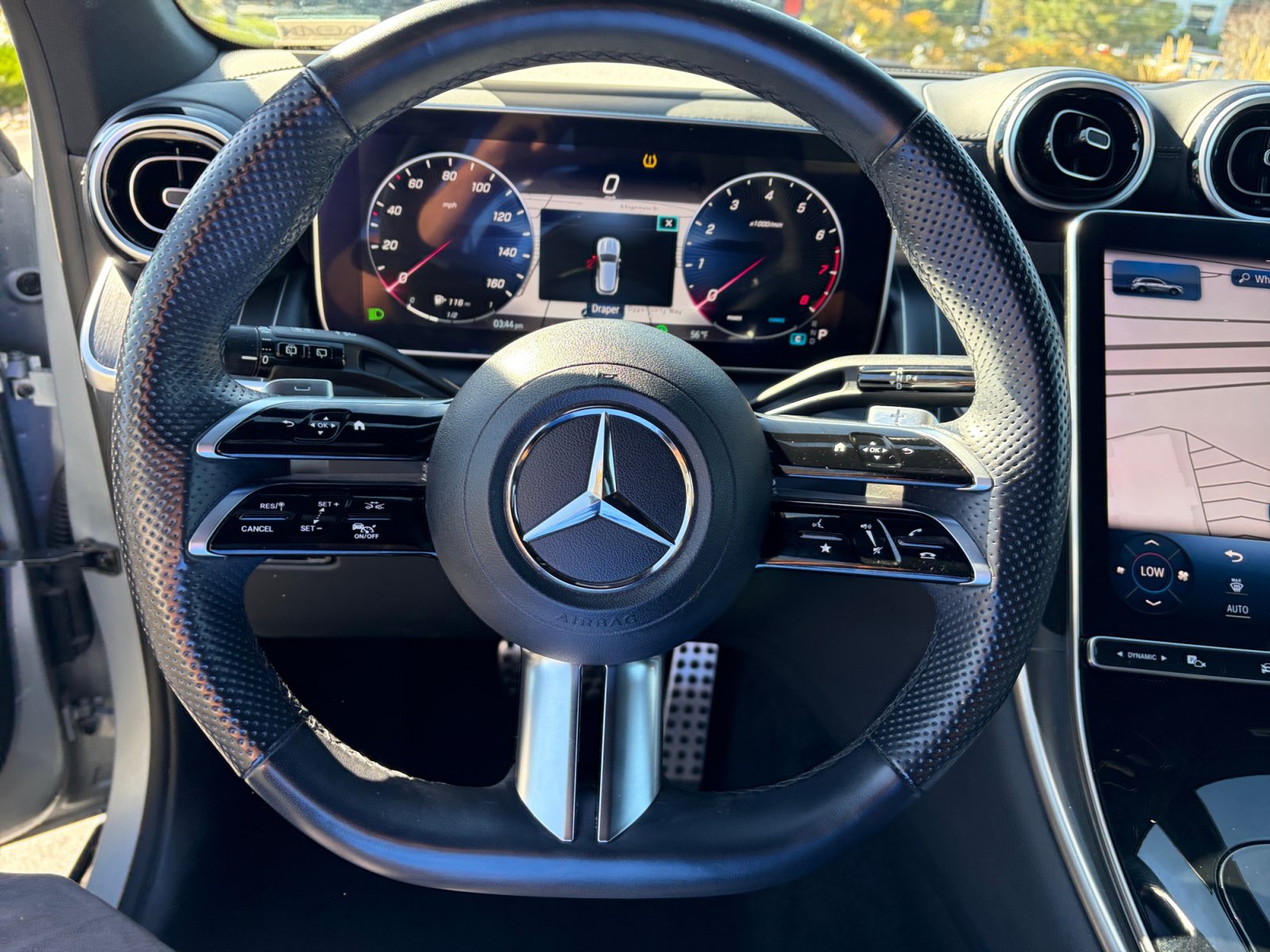 Used 2023 Mercedes-Benz GLC 300 4MATIC image 9